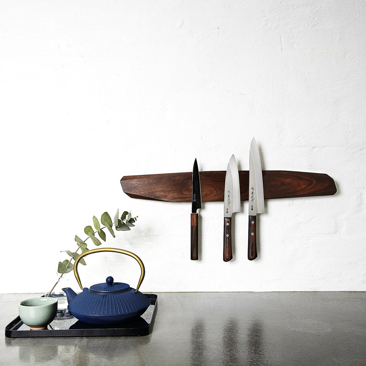 Noyer Knife Magnet 60cm