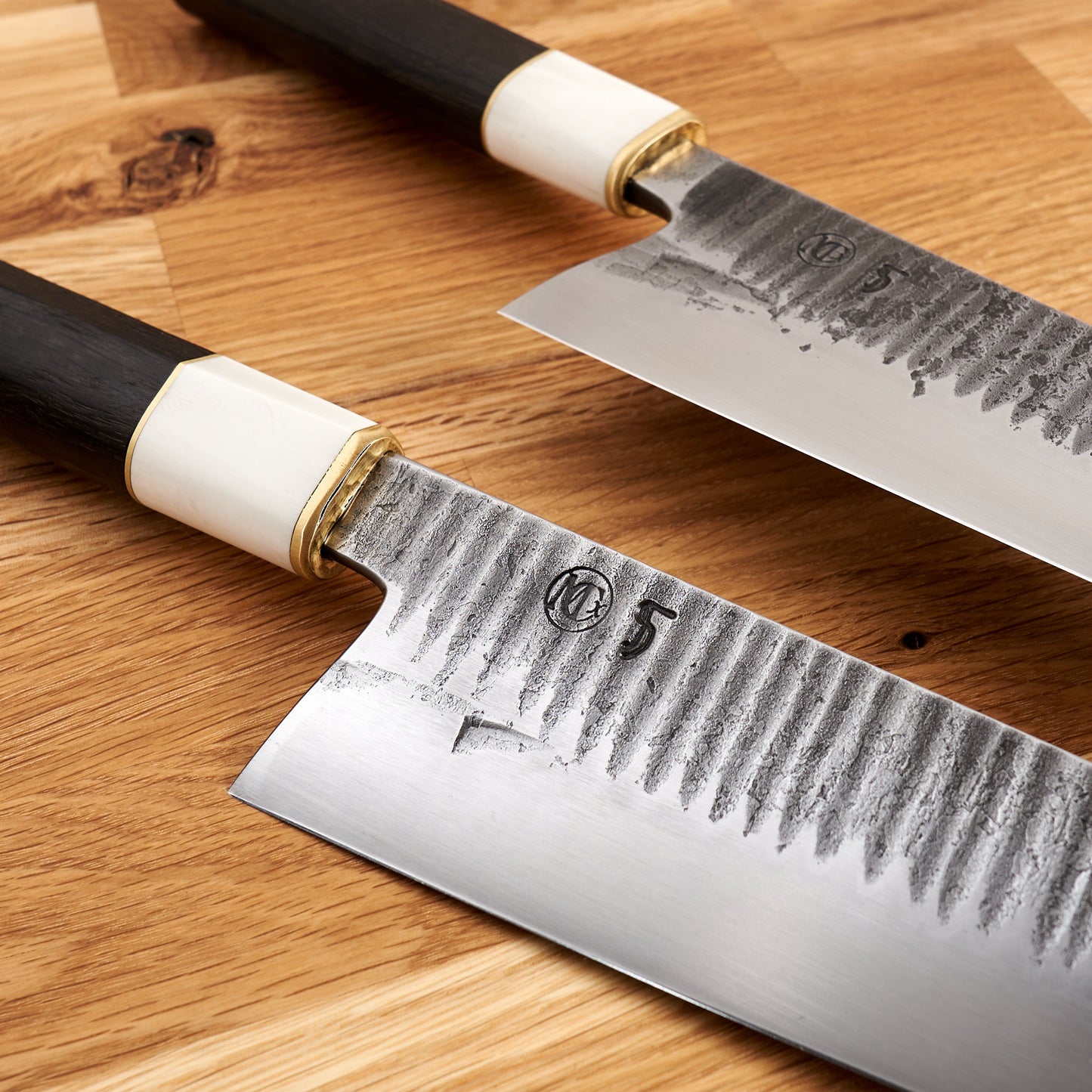 Gyuto Apex Ultra 'Tuxedo' Limited Edition – detail view