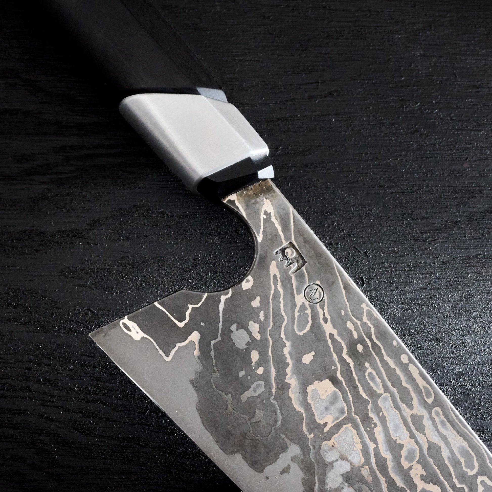 Gyuto K-Tip 225mm 'Creabhás' Apex Ultra Damascus Clad – detail view