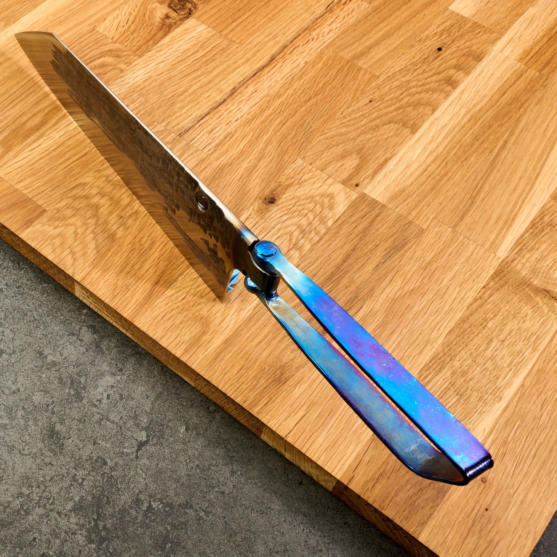 Bunka 240mm 'Wave' KU Anodized Titanium Frame Forged & Riveted Handle – handle detail