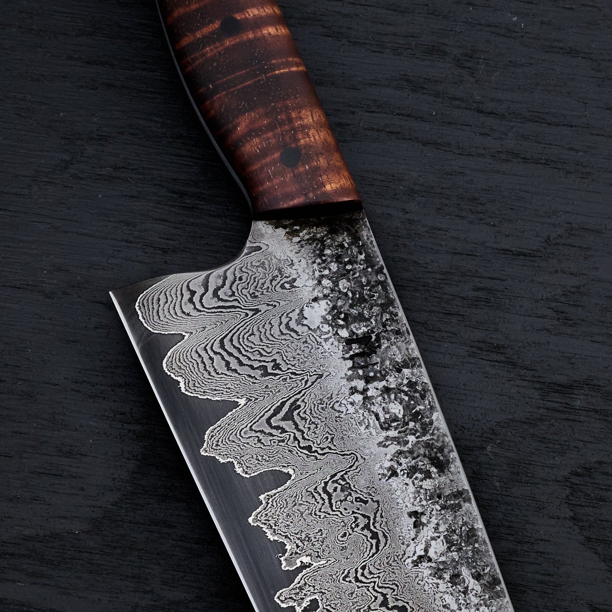 Chef 220mm GoMai Damascus Clad 1.2419 Koa Full Tang – detail view