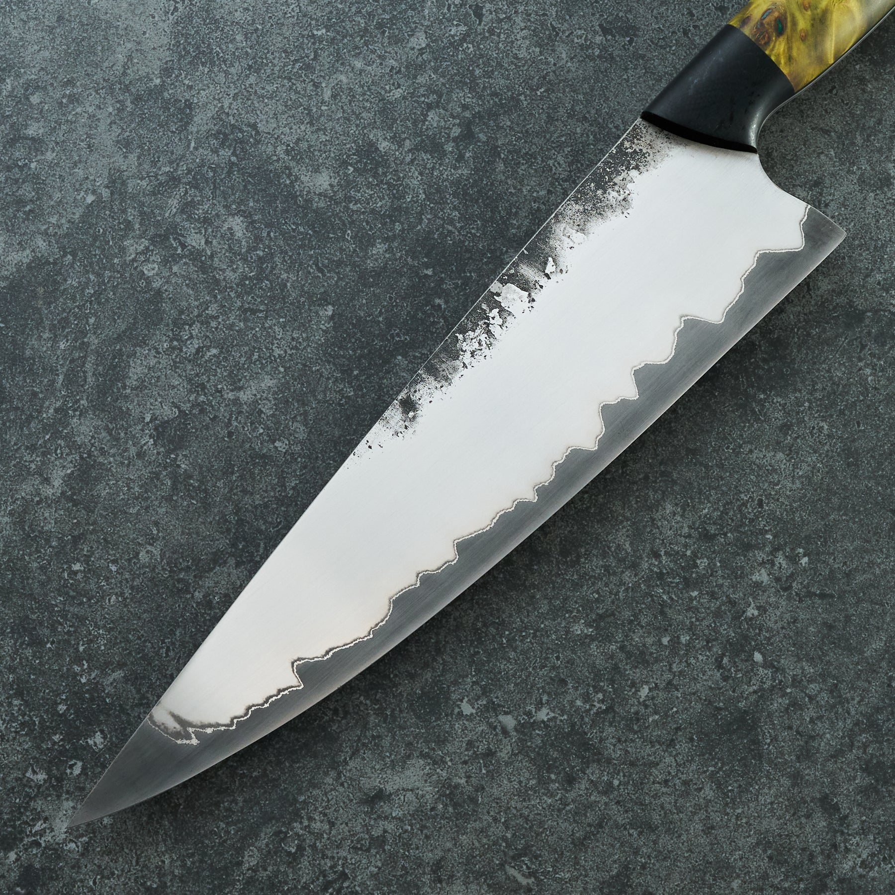 Chef Knife 215mm Stainless Clad GoMai 1.2419 Poplar Burl & G10 – detail view