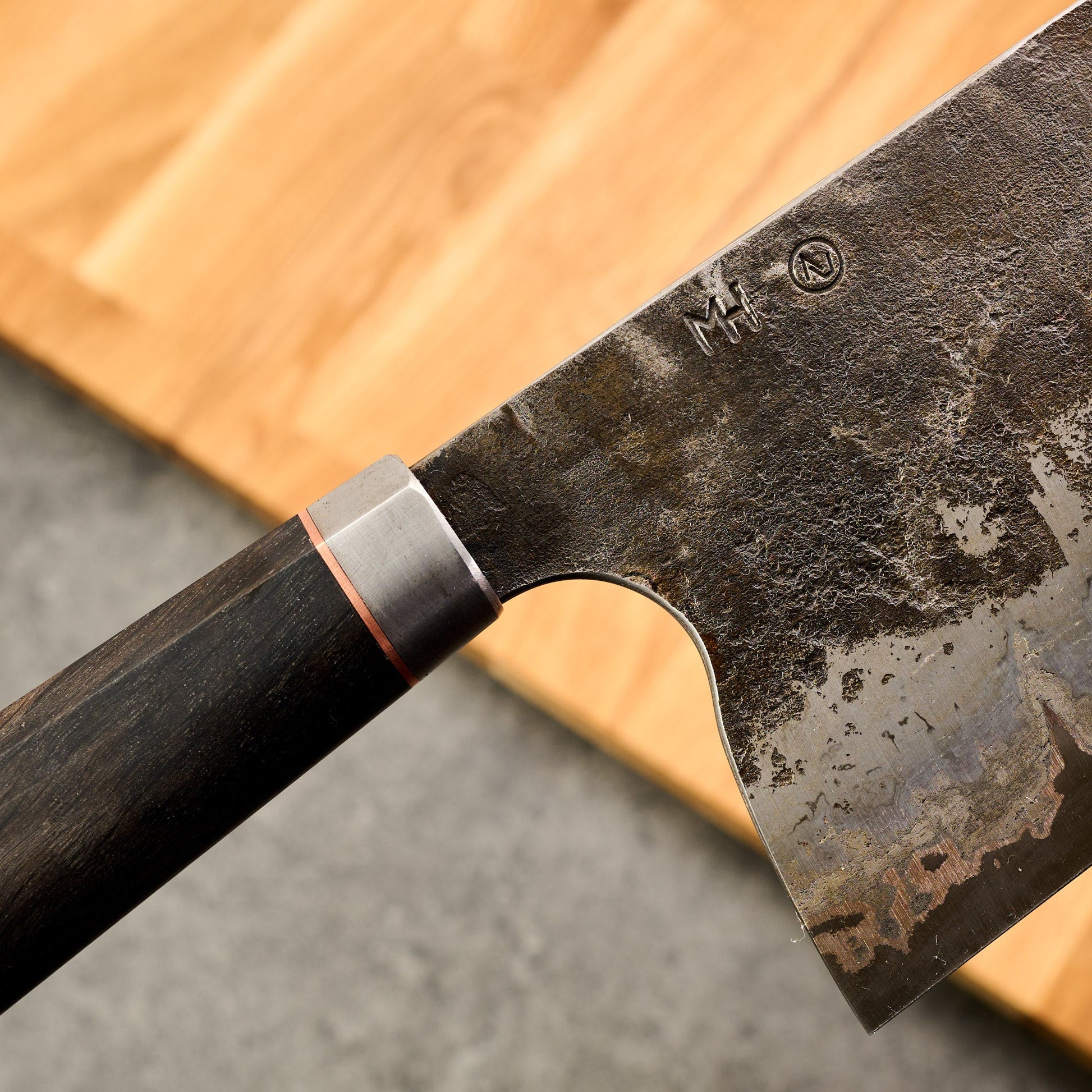 Cleaver 170x75 GoMai Wrought Iron Clad Apex Ultra – side profile
