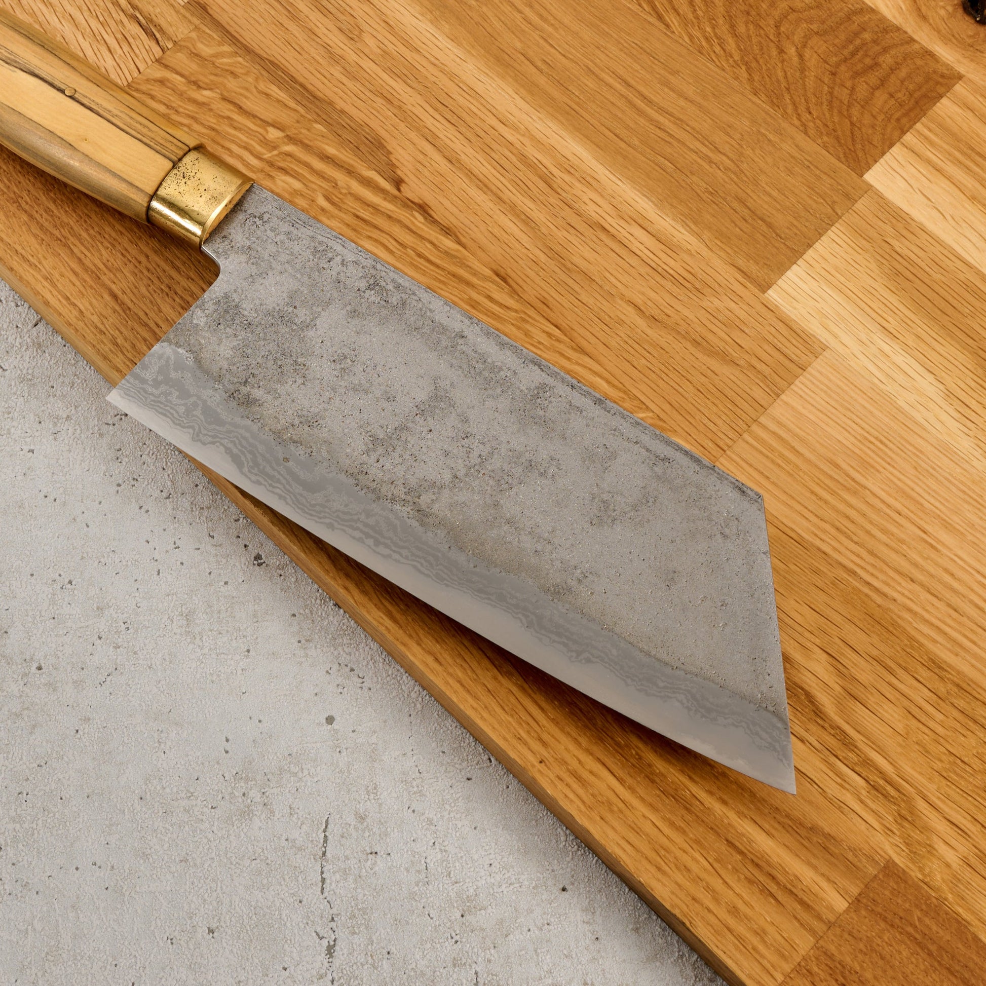 Cleaver 185mm X 69mm Damascus Clad 135Cr3 Kasumi – side profile