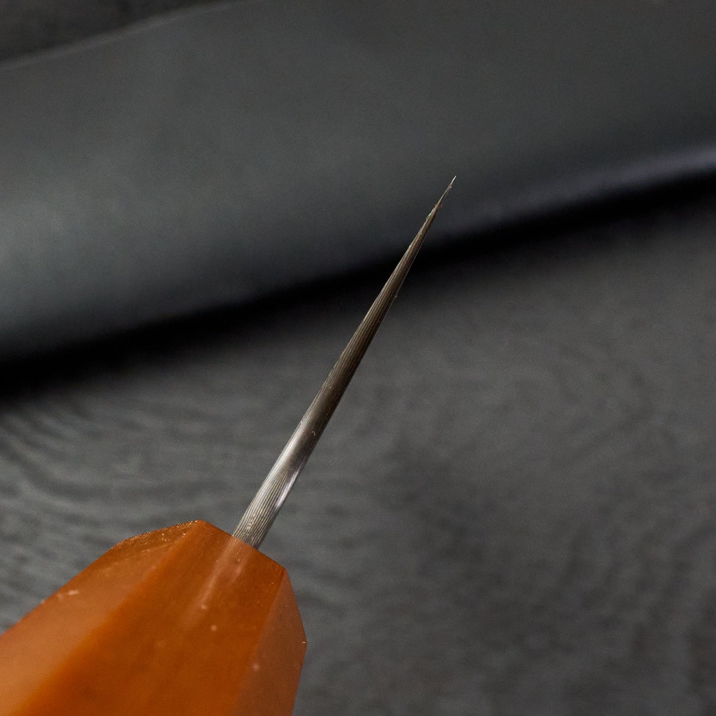 Gyuto 265mm Damascus Twist Vintage Micarta & Stainless Steel – blade close-up