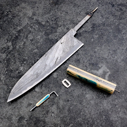 Milan Gravier X Adonis Forged Arts Gyuto 260mm Damascus Twist – blade close-up