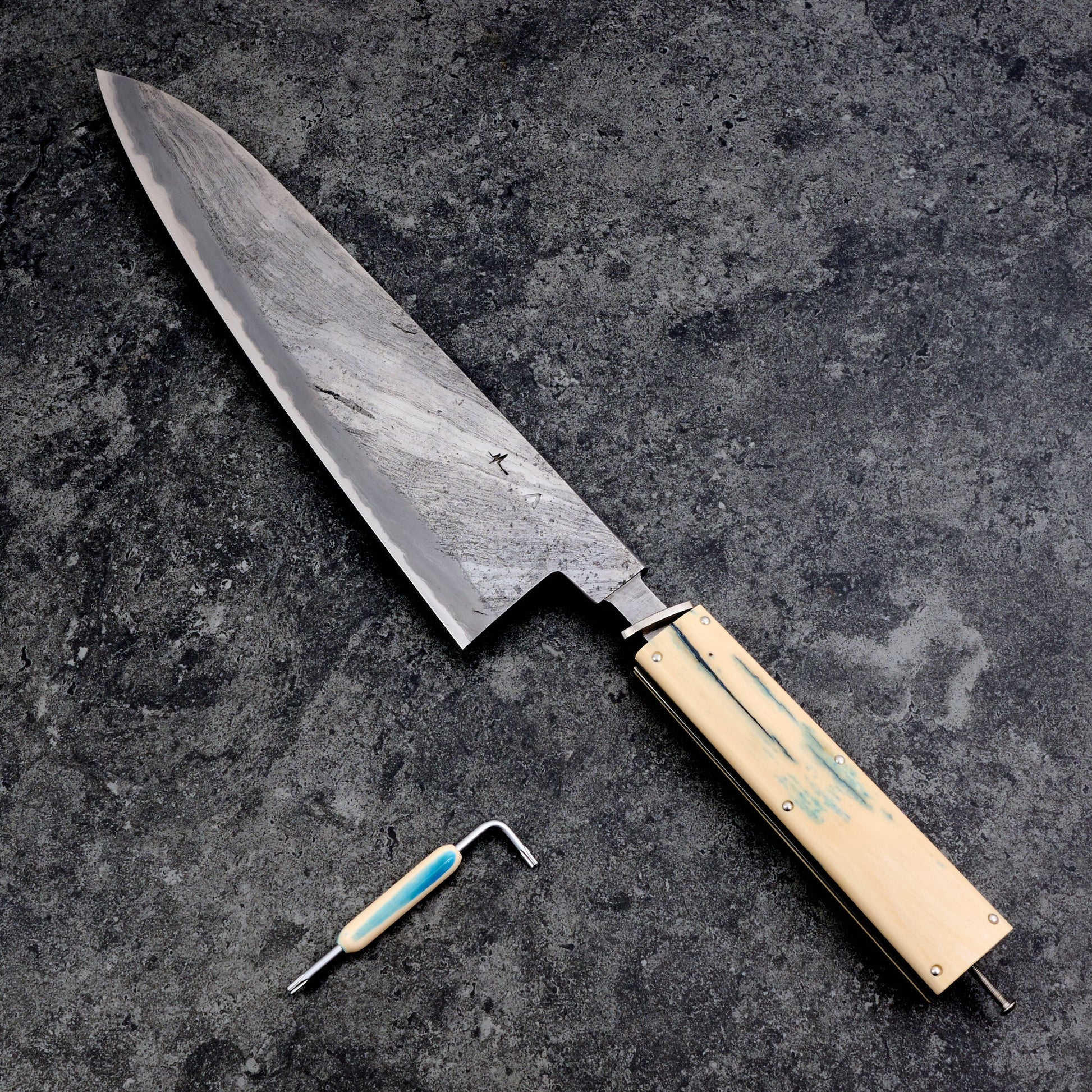 Milan Gravier X Adonis Forged Arts Gyuto 260mm Damascus Twist – side profile