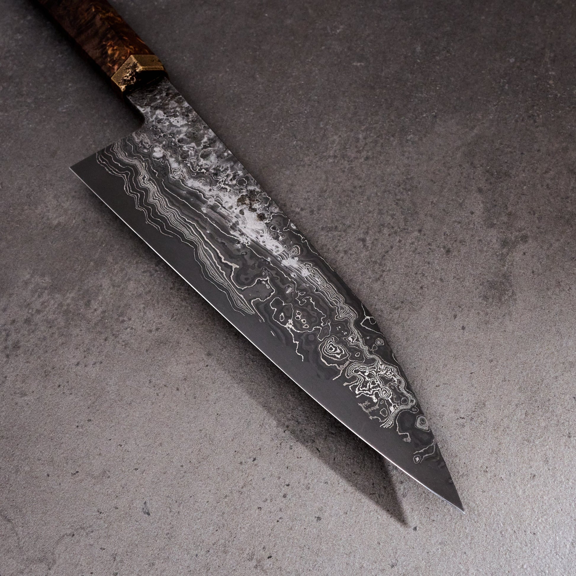 Gyuto 200mm Dammy Clad ApexUltra, Birch & Brass – side profile