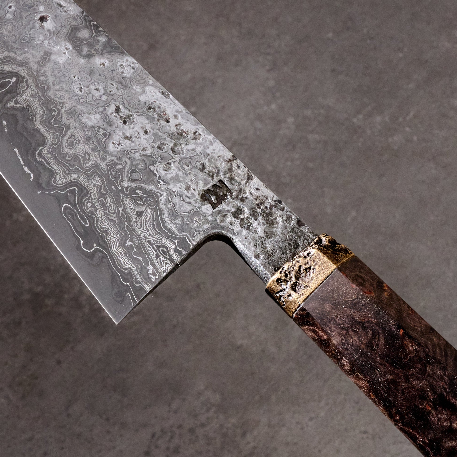Gyuto 200mm Dammy Clad ApexUltra, Birch & Brass – blade close-up