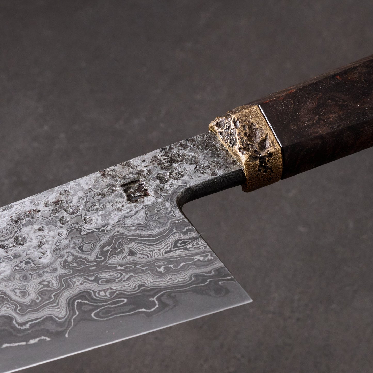 Gyuto 200mm Dammy Clad ApexUltra, Birch & Brass – detail view