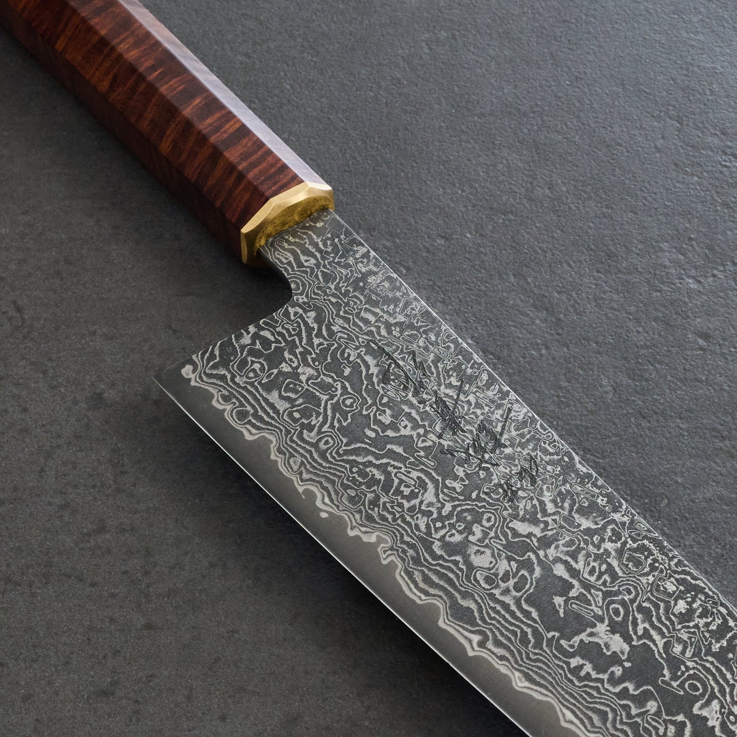 Gyuto 210mm K-Tip SG2 Damascus Clad Gidgee & Brass – detail view
