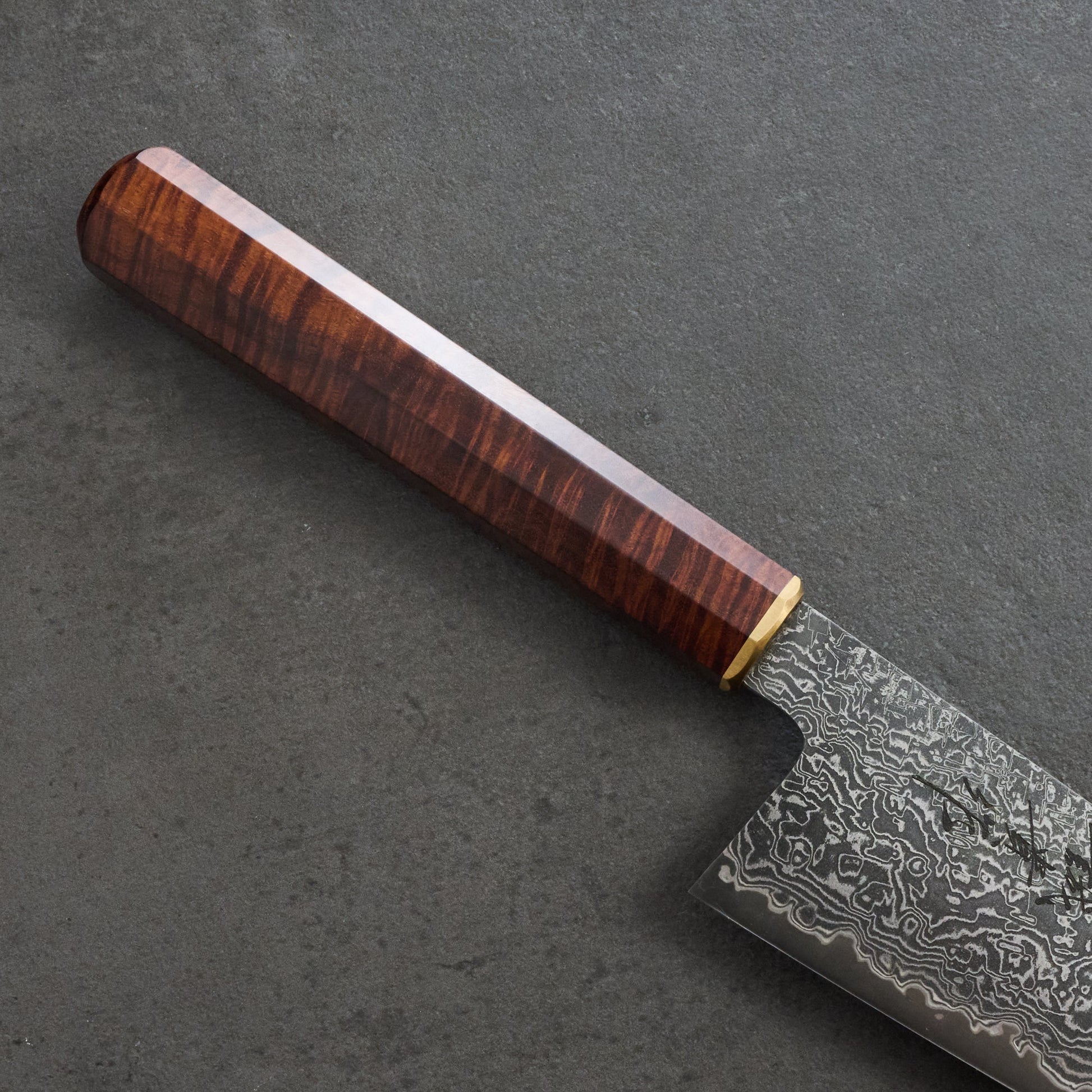 Gyuto 210mm K-Tip SG2 Damascus Clad Gidgee & Brass – handle detail