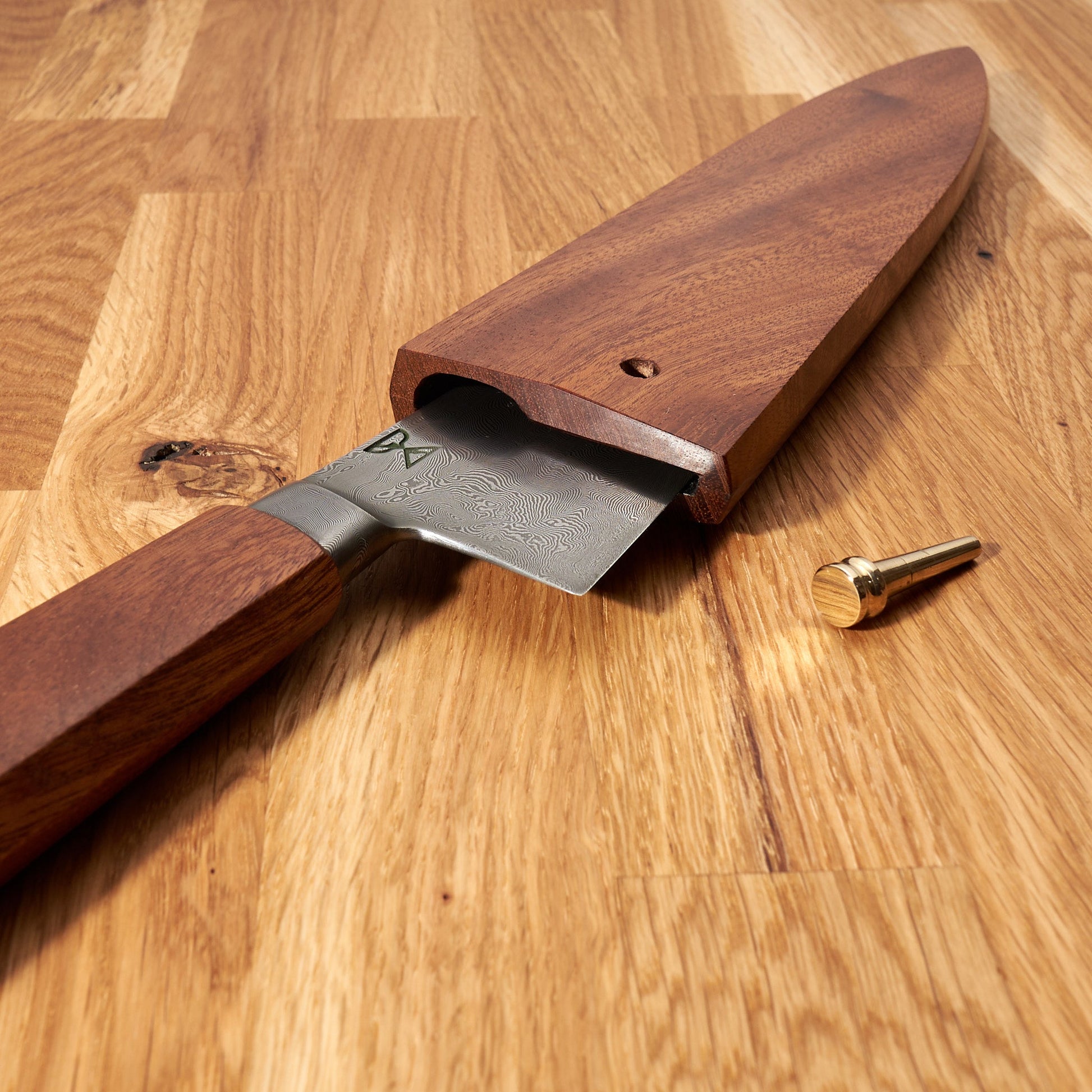 Gyuto 210mm Mosaic Damascus, Mahogany & Brass – handle detail