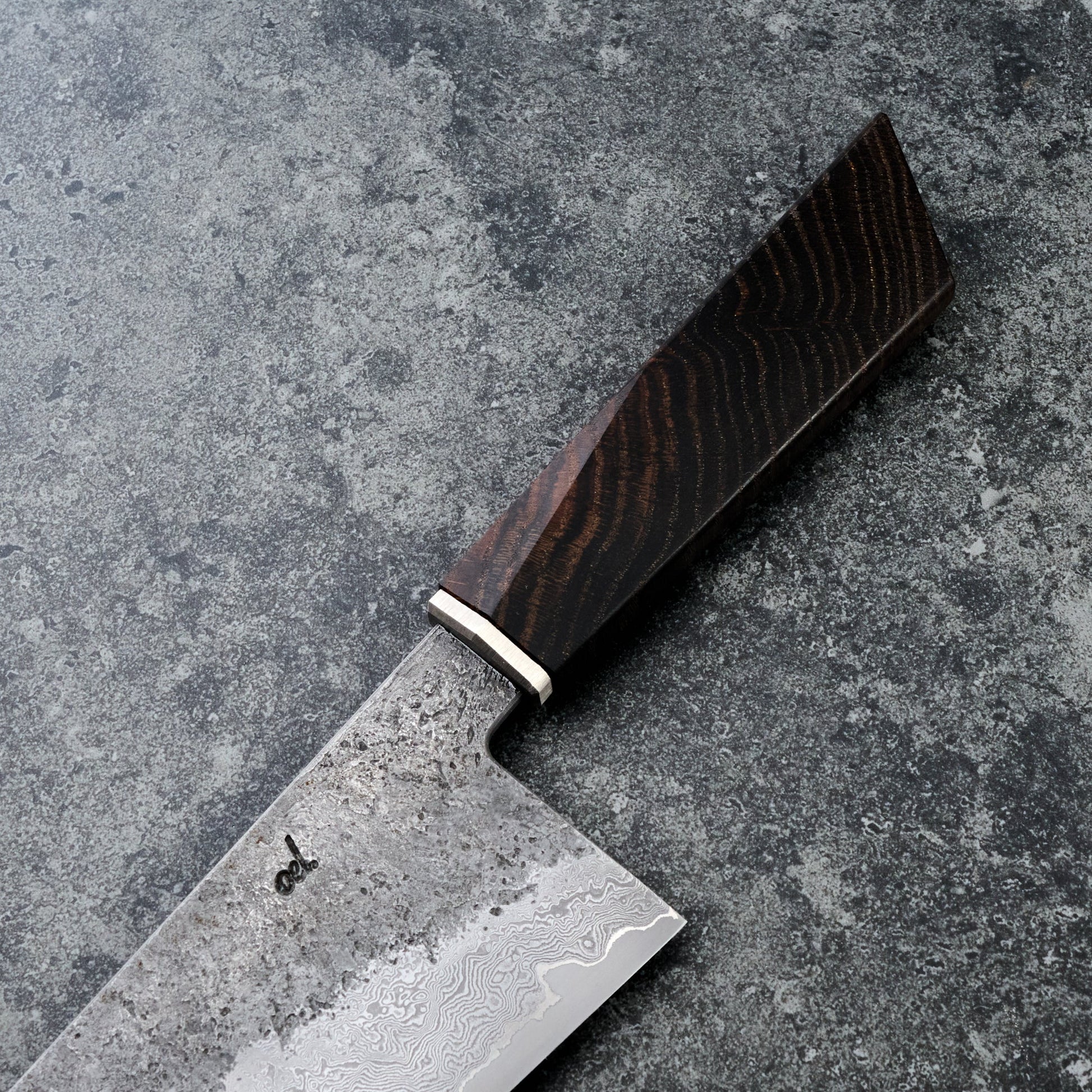 Gyuto 218mm Pro Series GoMai Damascus & Apex Ultra – handle detail