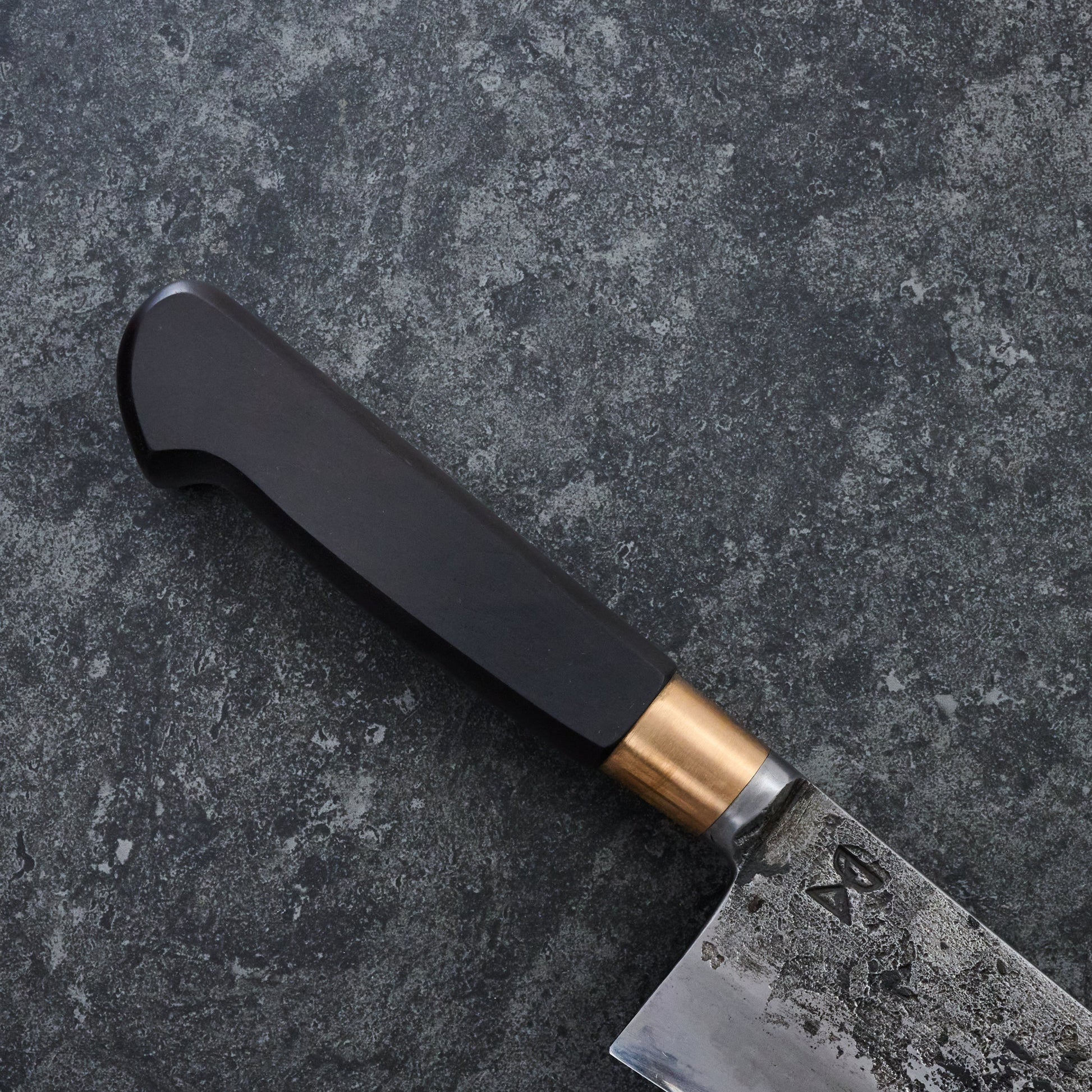 Gyuto 220mm Wrought Iron & Apex Ultra Nogent Integral – blade close-up