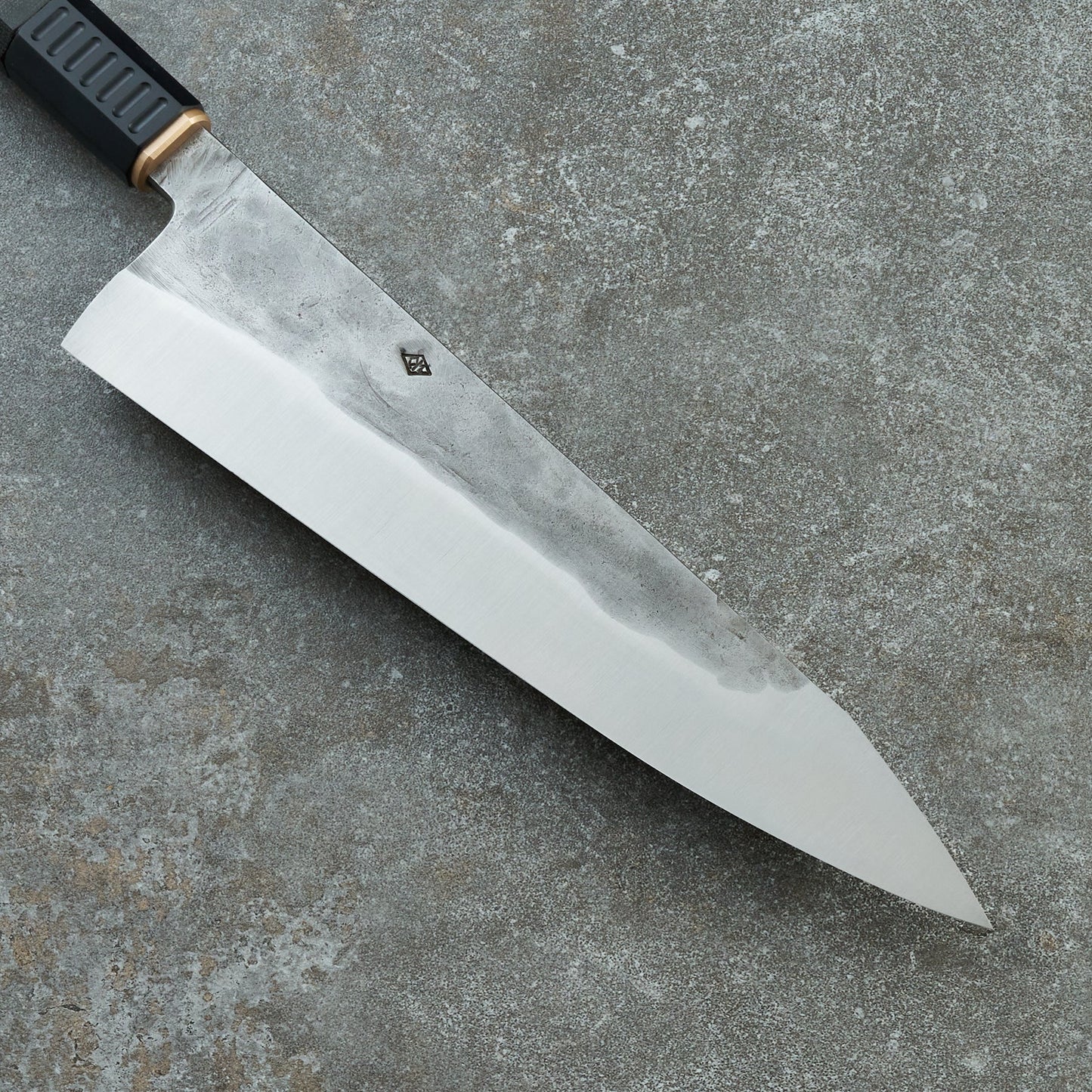 Gyuto 230mm Apex Ultra TakeDown Bronze, Micarta and Black Juma – detail view