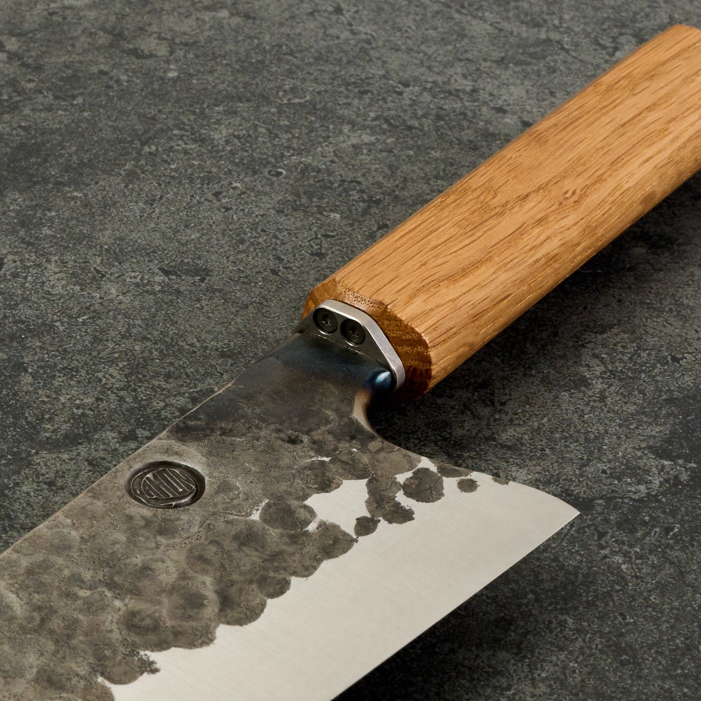 Gyuto 230mm Denty Kurouchi Oak Heirloom – detail view