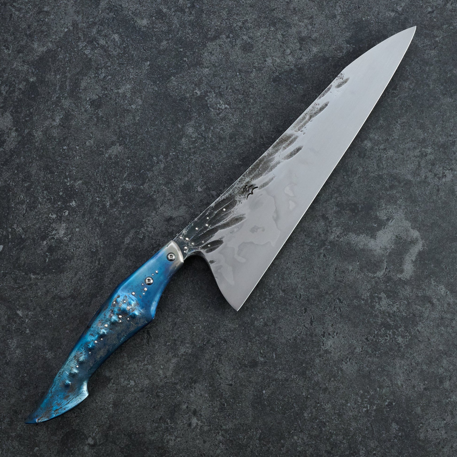 Gyuto 230mm & Pizza Cutter 90mm Honyaki 'Float Grip' Set – detail view