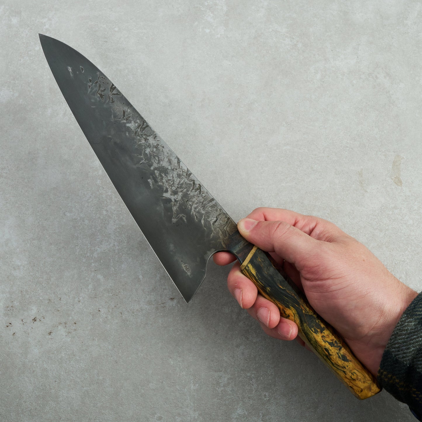 Gyuto 235mm Mono Apex Ultra Black Etch 'Duille Liath' Flared Coffin Grip – detail view