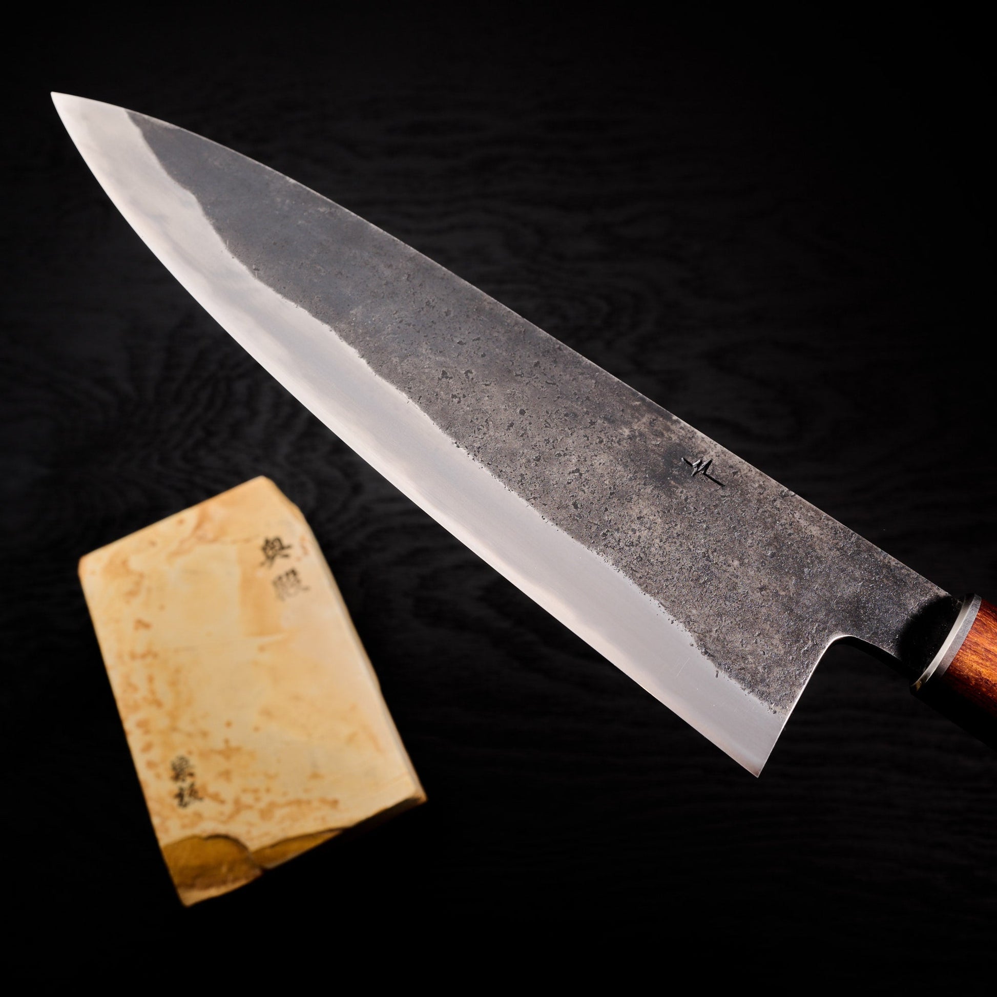 Gyuto 235mm SanMai KU 135Cr3 Kasumi Edge Band – blade close-up