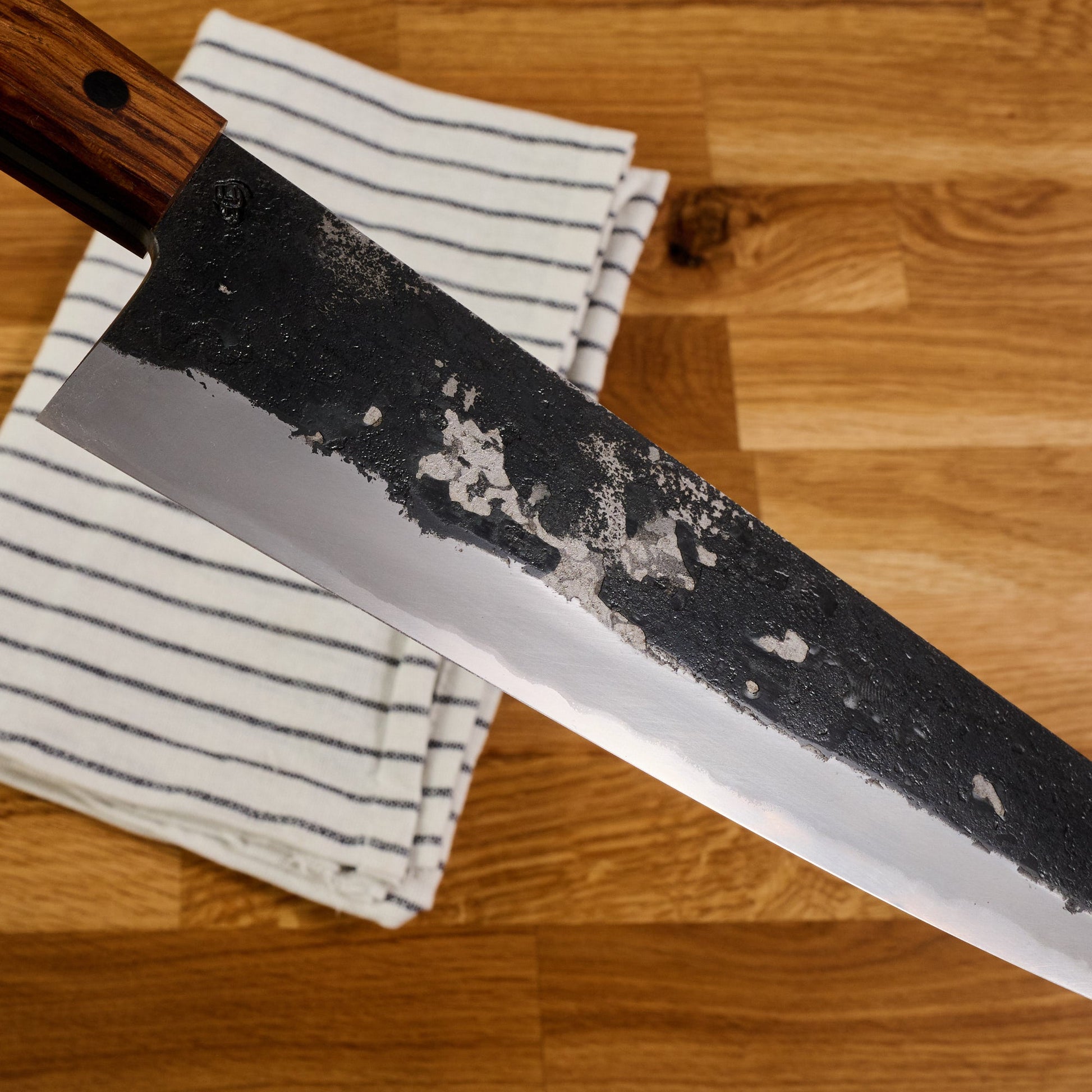 Gyuto 240mm Full Tang Shirogami Iron Clad Kasumi – detail view