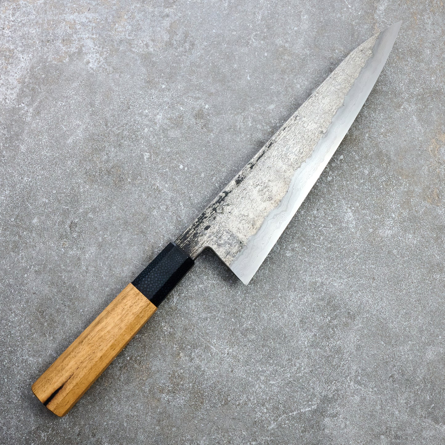 Gyuto 240mm Deep Etch Damascus Clad Apex Ultra, Royal Ebony & Ray Skin