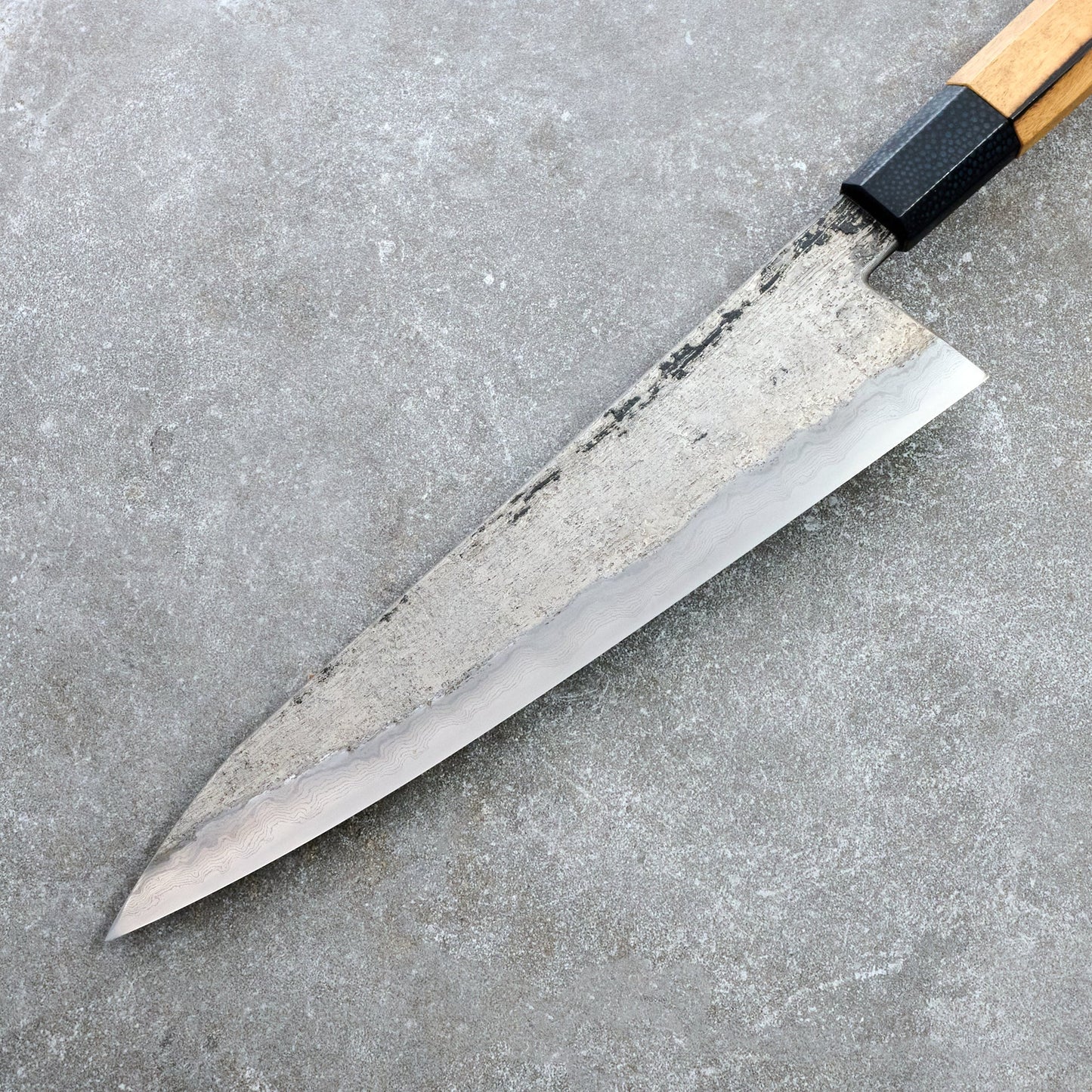 Gyuto 240mm Deep Etch Damascus Clad Apex Ultra, Royal Ebony & Ray Skin – detail view