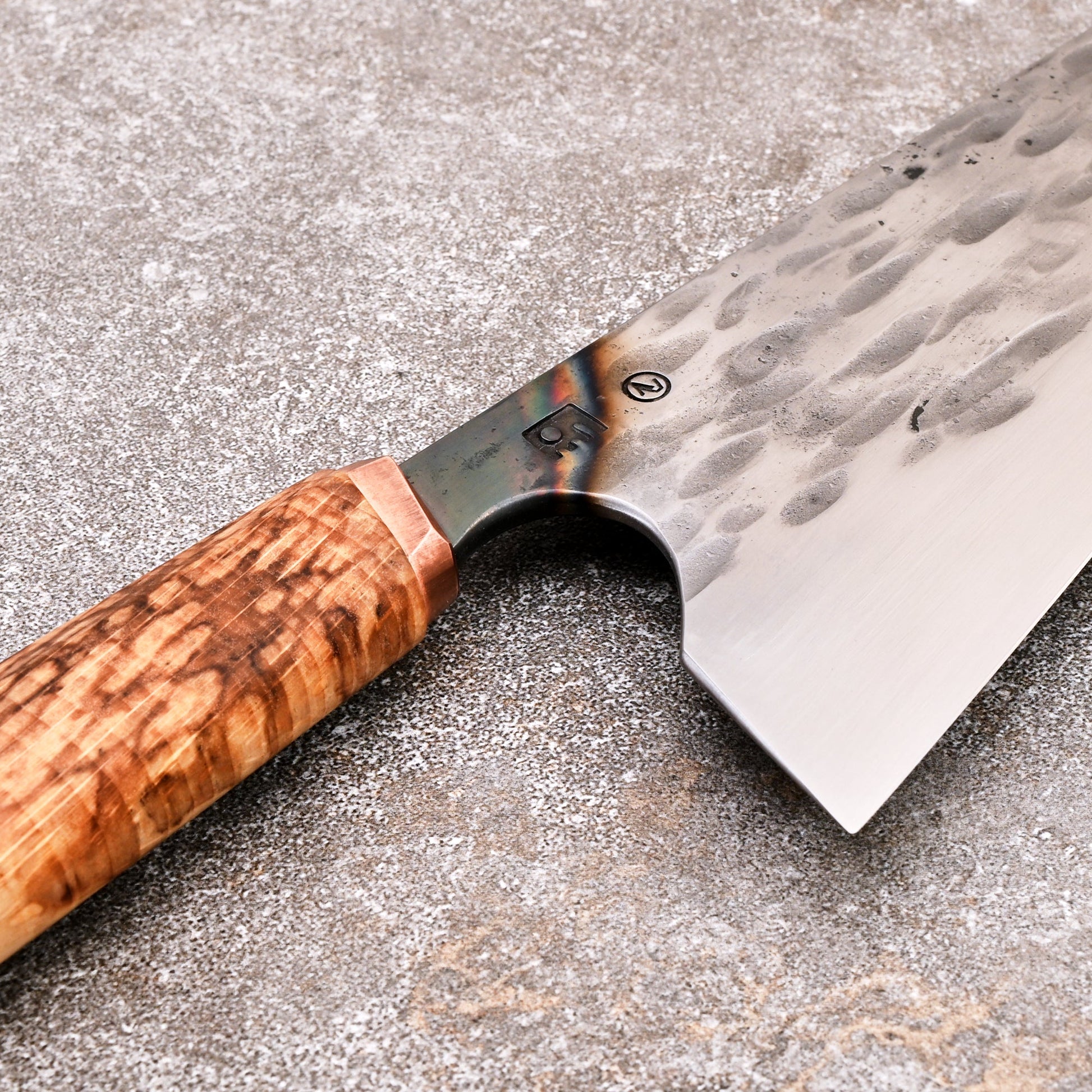 Gyuto 240mm 'Cráitéar' Apex Ultra Mono 'Uillinneacha' – handle detail