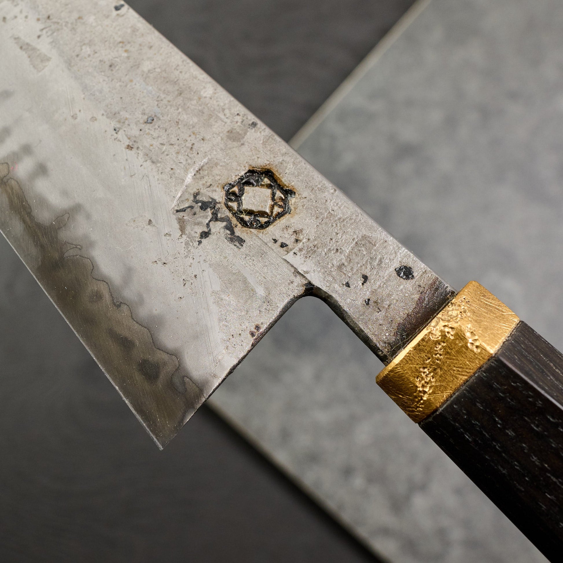 Gyuto 240mm SanMai 'Spicy White' – detail view