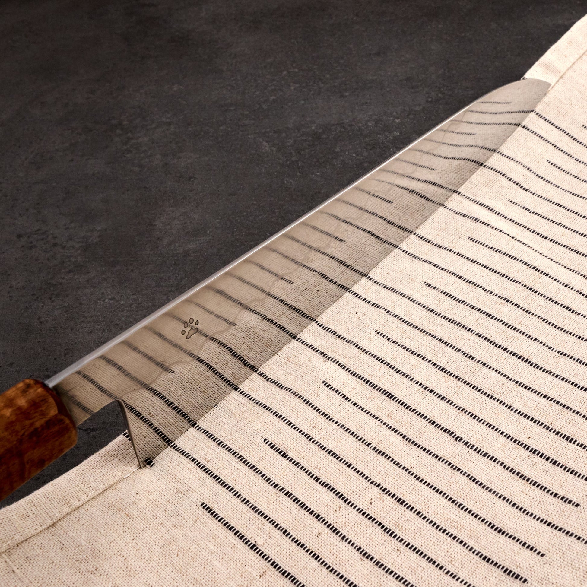 Gyuto 245mm Mizu Honyaki C105 Mirror, Tasmanian Blackwood & Ebony – handle detail