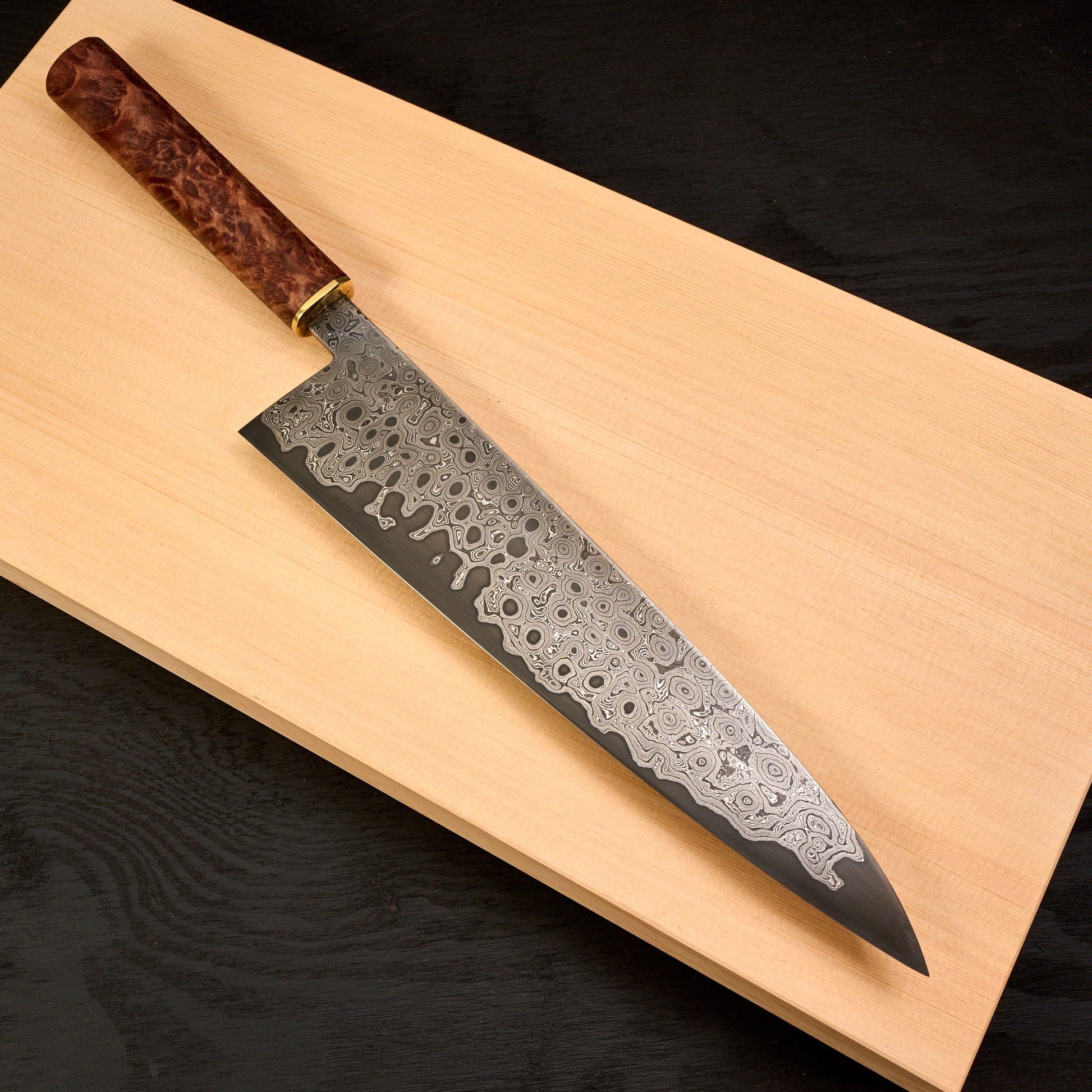 Gyuto 250mm Rain Drop Damascus Clad Apex Ultra Amboyna & Brass – detail view