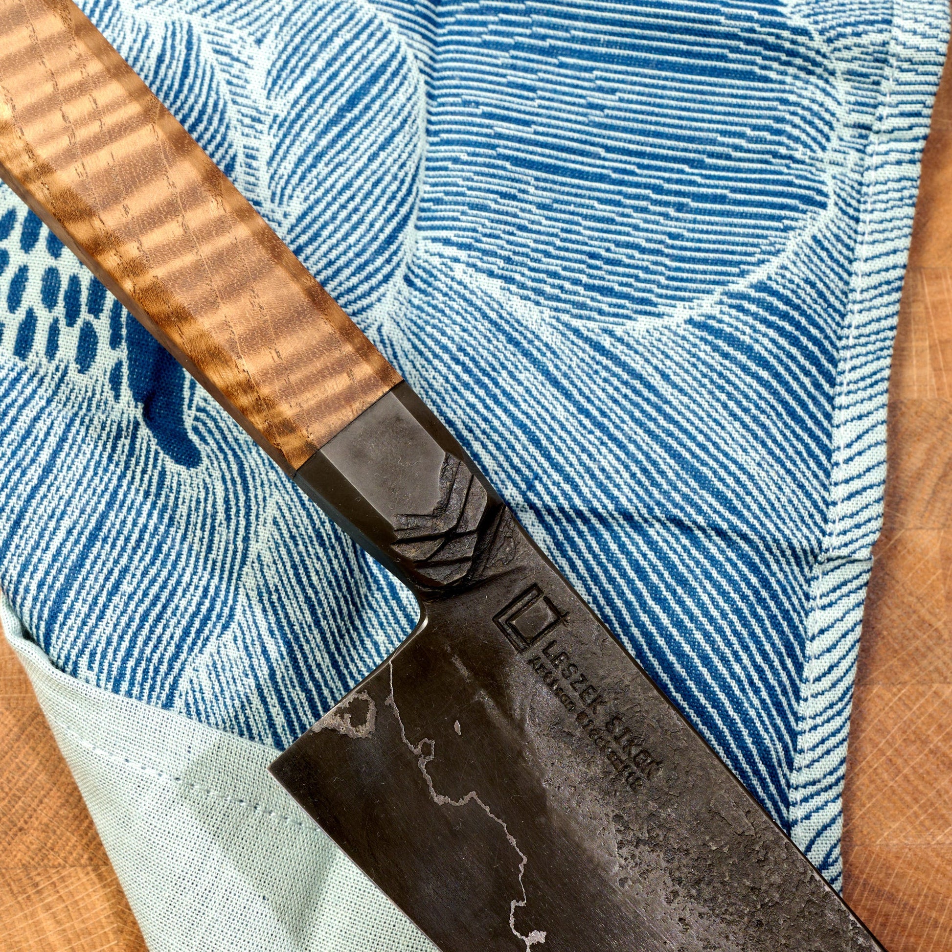 Gyuto 250mm Graphite Series Spicy White – handle detail
