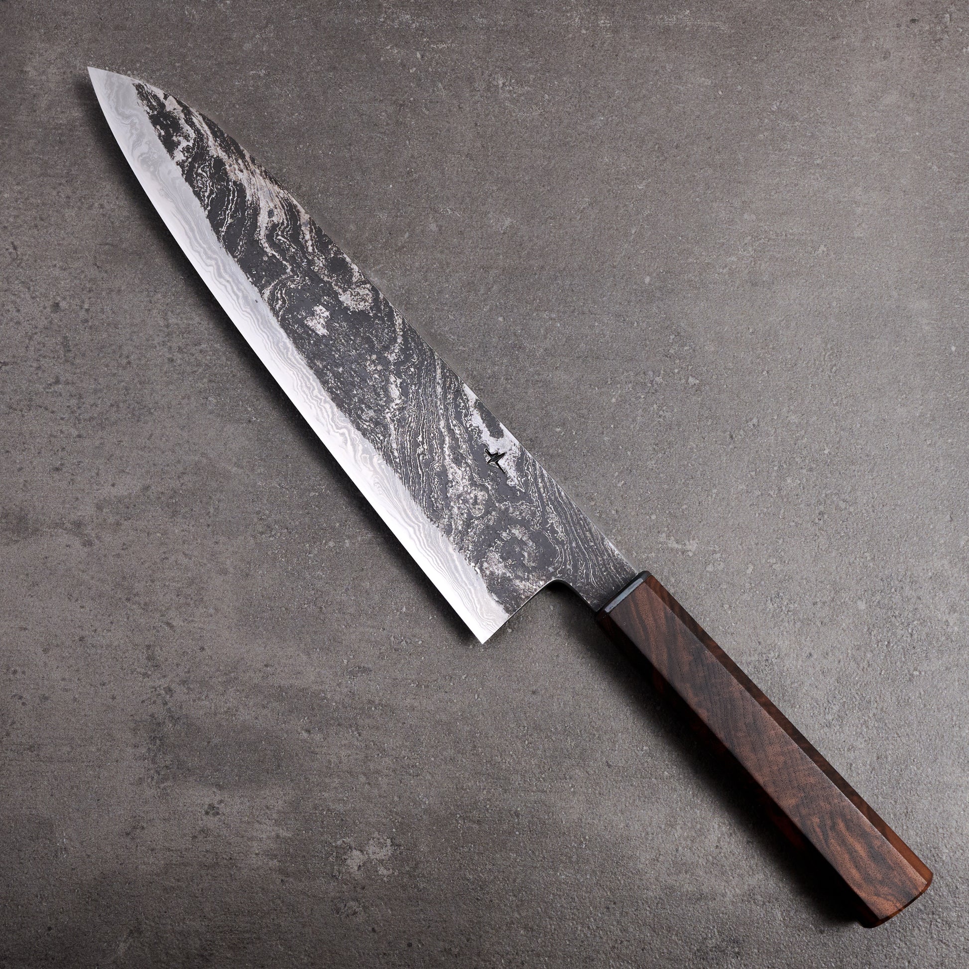 Gyuto 250mm Damascus Twist SanMai 135Cr3 Walnut & Stainless Steel