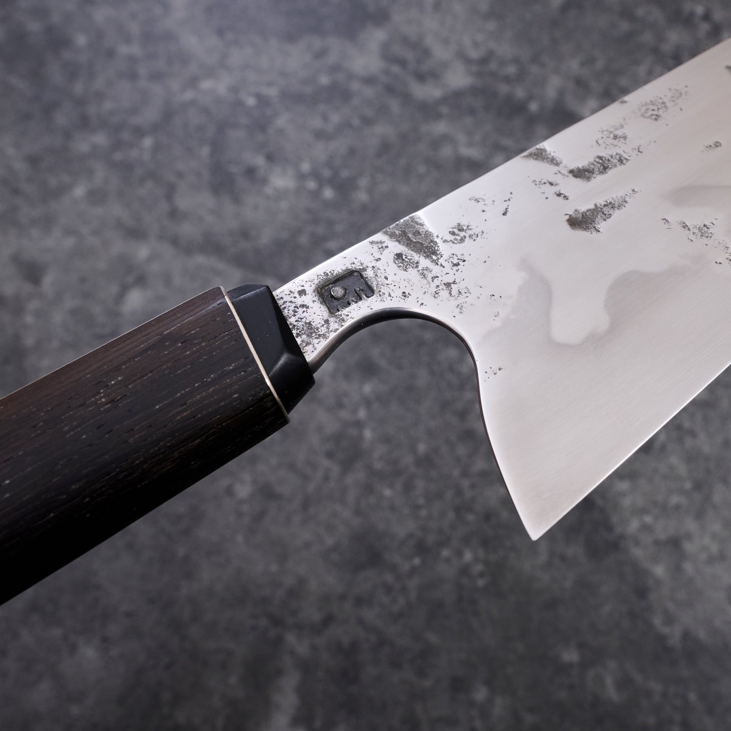 Gyuto 250mm 'Hviske' Honyaki Spicy White – handle detail