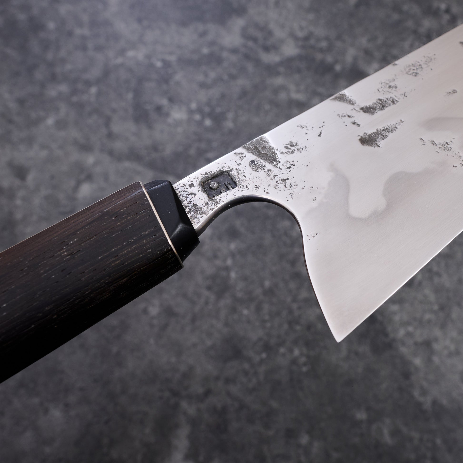 Gyuto 250mm 'Hviske' Honyaki Spicy White – handle detail
