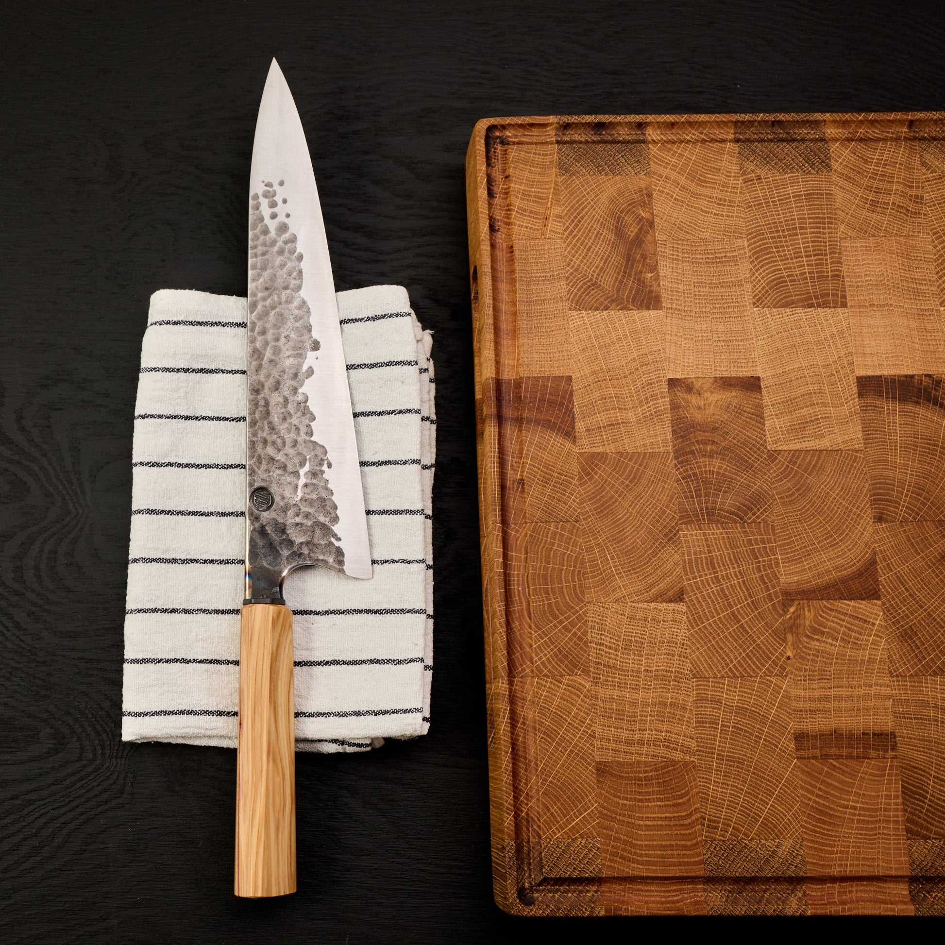 Gyuto 255mm Denty Kurouchi Lilac & Titanium – detail view