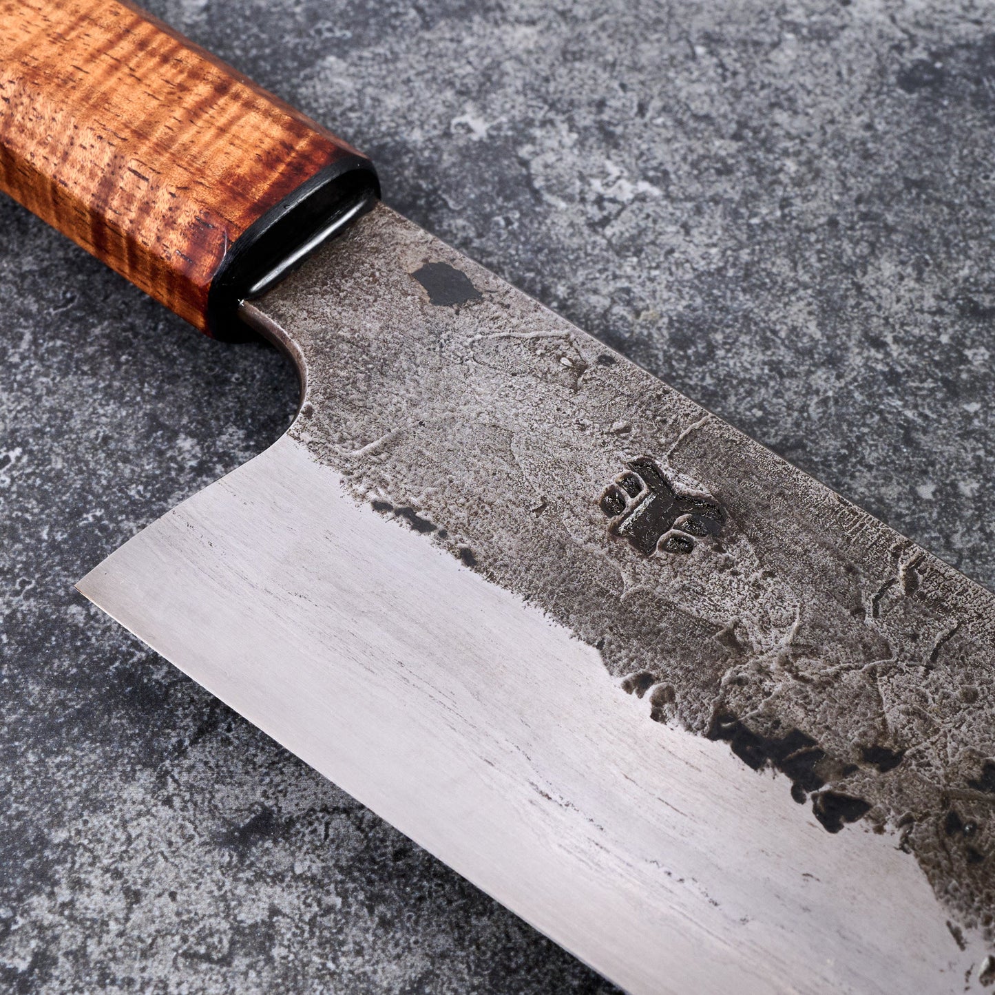 Gyuto 255mm SanMai Tasmanian Blackwood – detail view