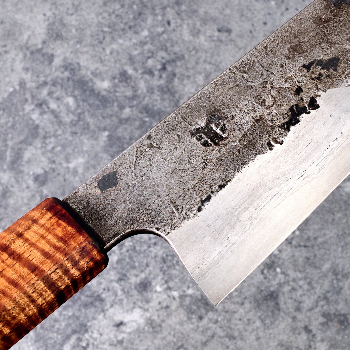 Gyuto 255mm SanMai Tasmanian Blackwood – handle detail