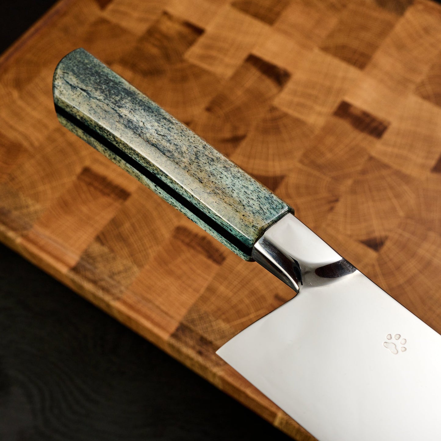 Gyuto 270mm Full Mirror Polish Honyaki C105-W1 Integral Oosik & Ebony – handle detail