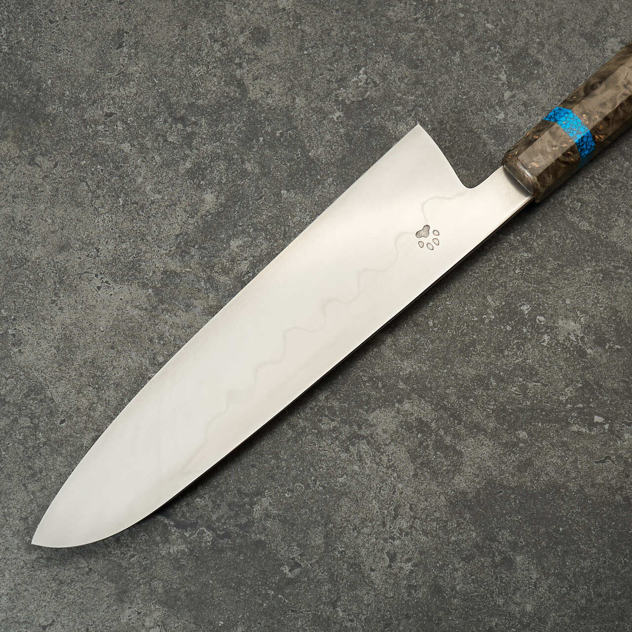 Isasmedjan Gyuto 230mm Honyaki 26c3 Black Ash & Turquoise - Profile