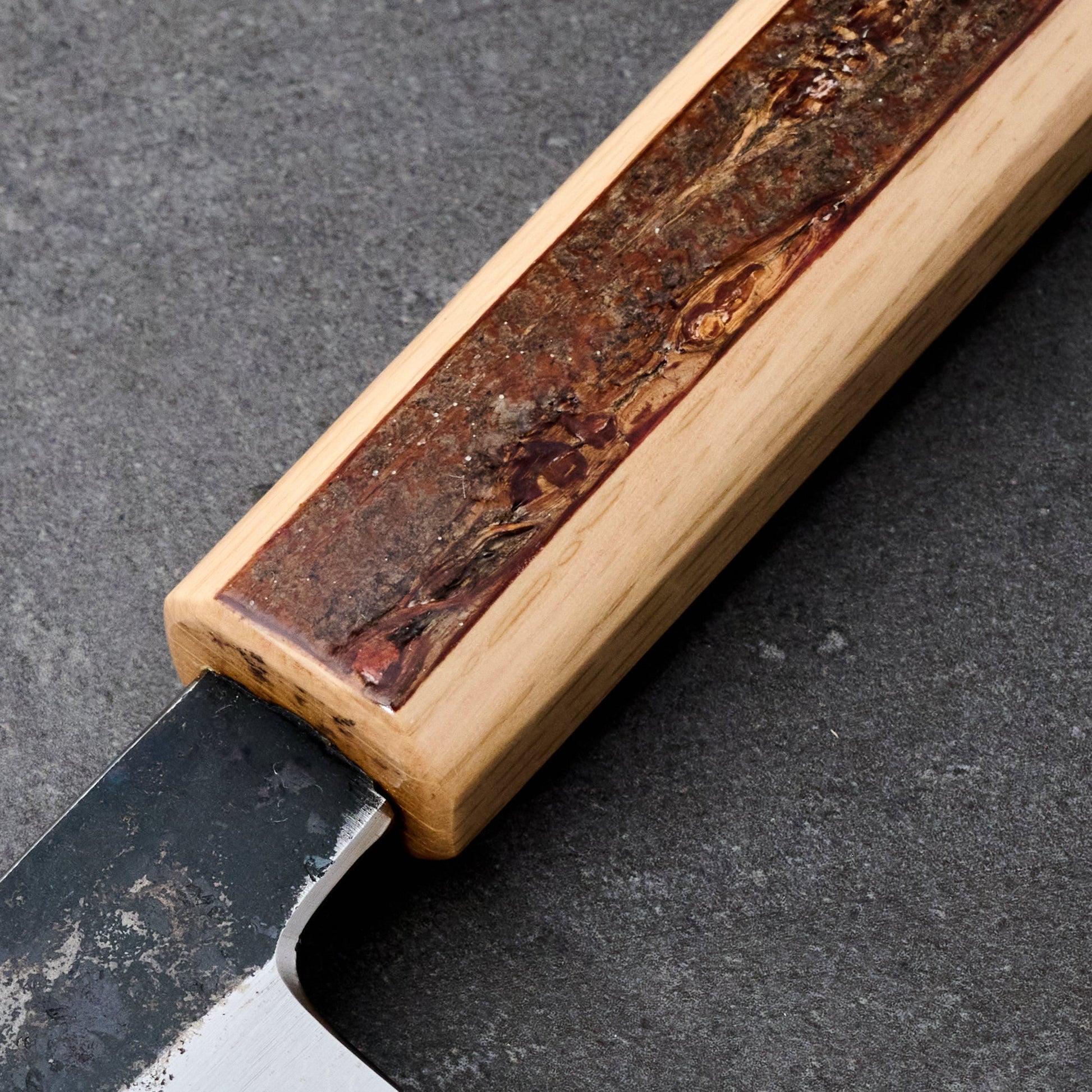 KoBunka 135mm B1D Aogami #1 Damascus Clad Cherry & Oak – blade close-up