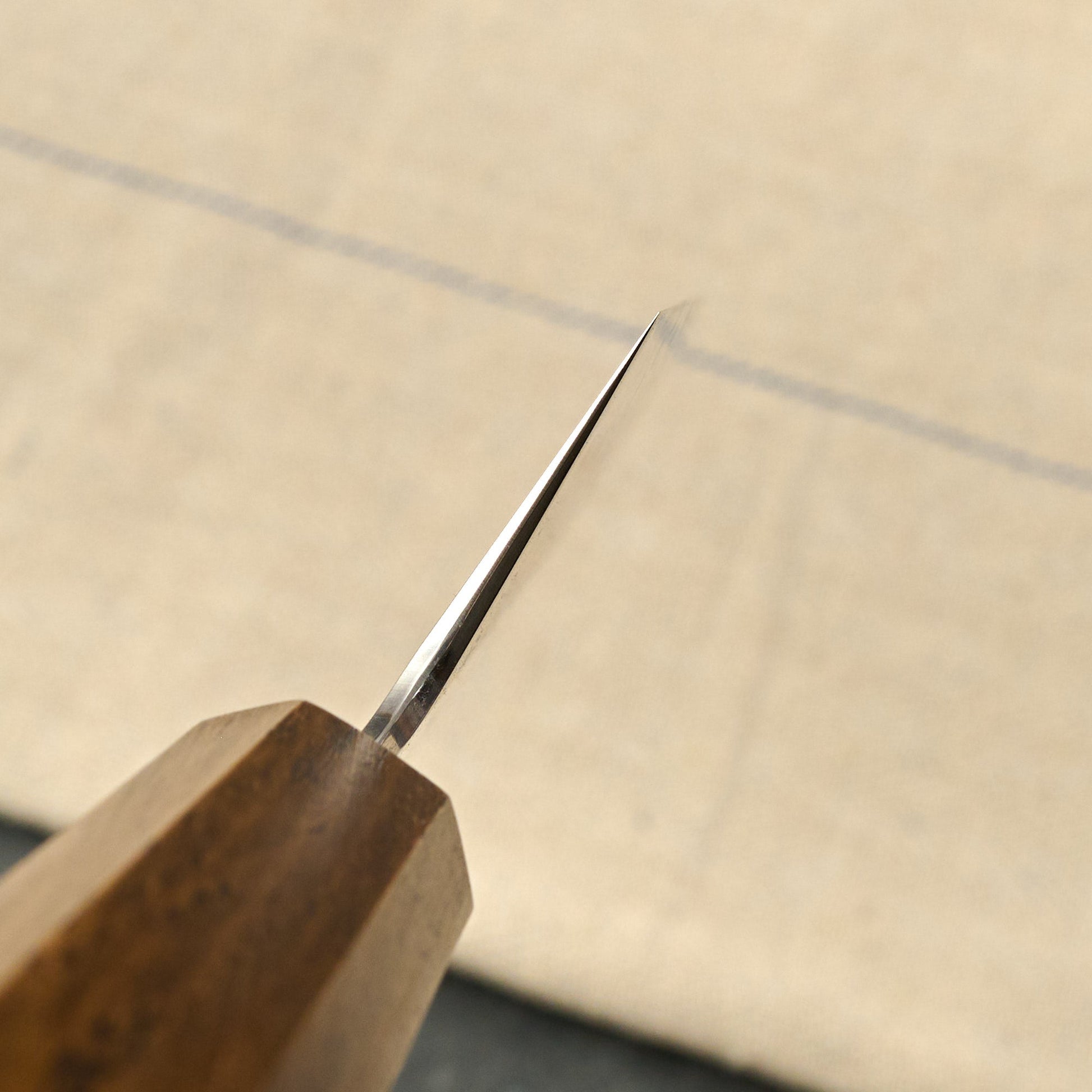 Santoku 180mm Junpaku Shirogami #1 – blade close-up