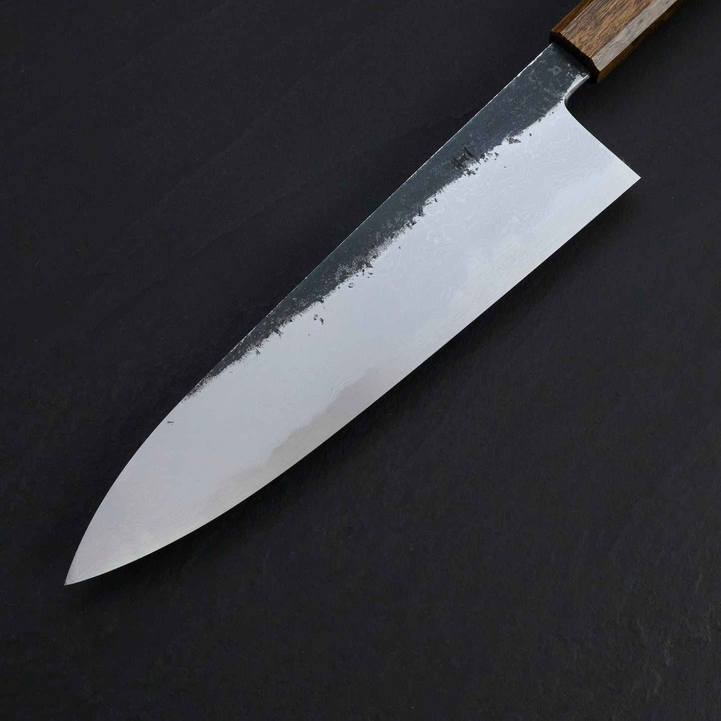 Gyuto 240mm B1D Aogami #1 Damascus Clad Black Oak – detail view