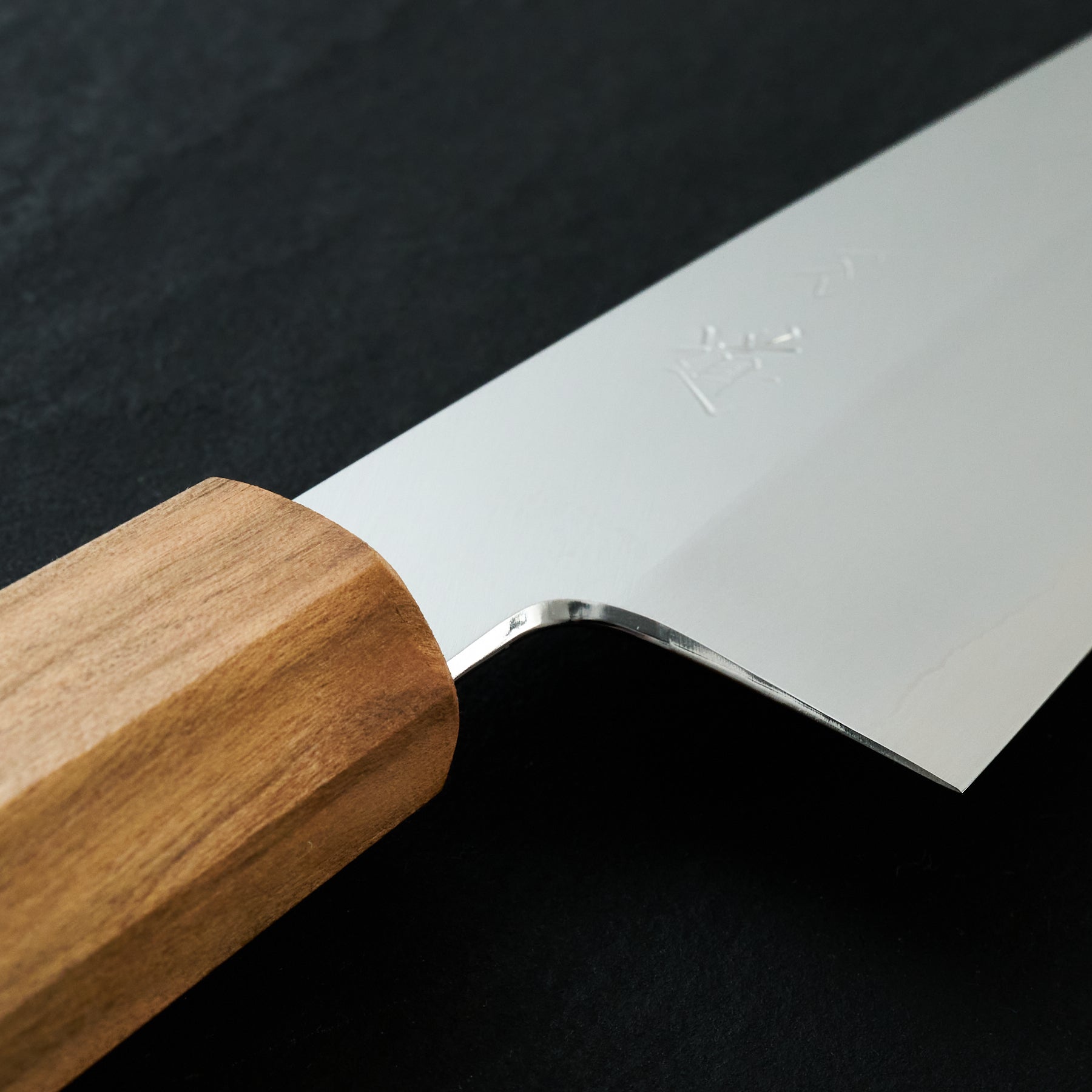 Gyuto 240mm Ginsan Silver 3 Cherry – blade close-up
