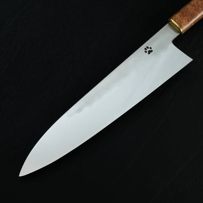 Isa Smedjan X Myojin Gyuto 245mm Spicy White, Eucalyptus Burl & Brass – side profile