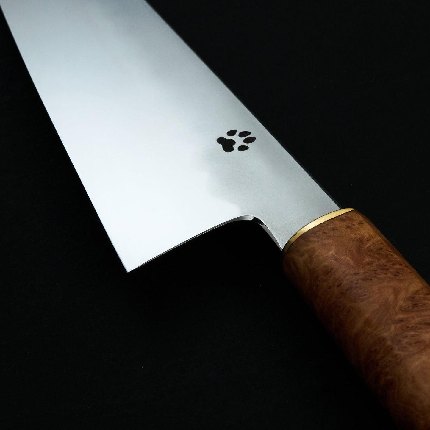 Isa Smedjan X Myojin Gyuto 245mm Spicy White, Eucalyptus Burl & Brass – view 7