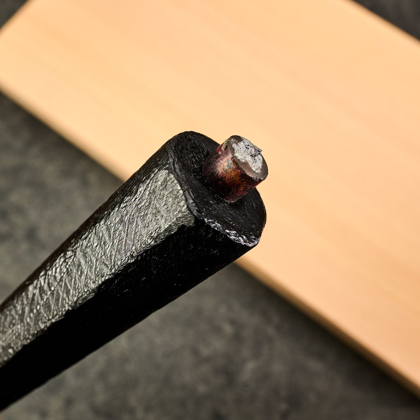 Nakiri 170mm Cru-Core GoMai (0.95C) Copper & 15N20 Cladding – handle detail