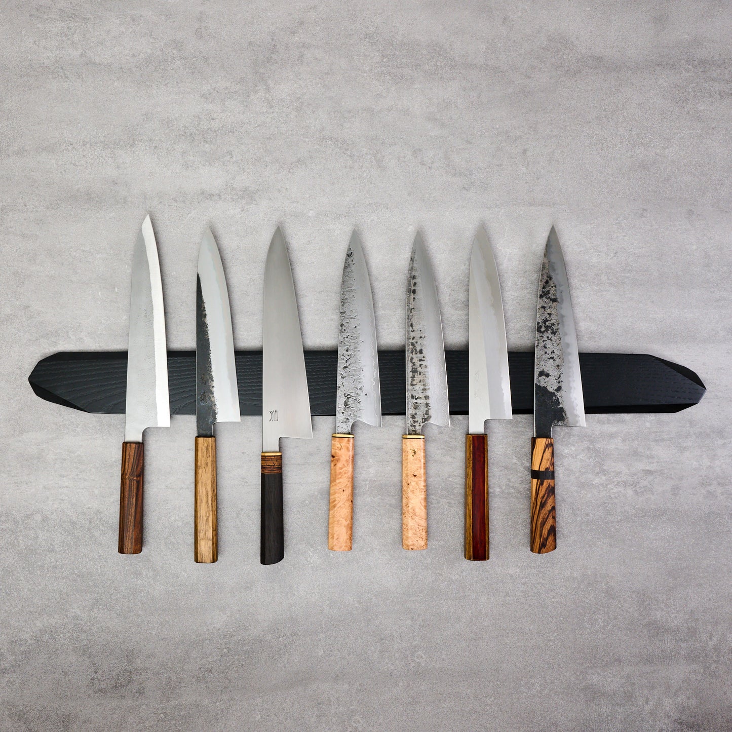 Knife Magnet Black