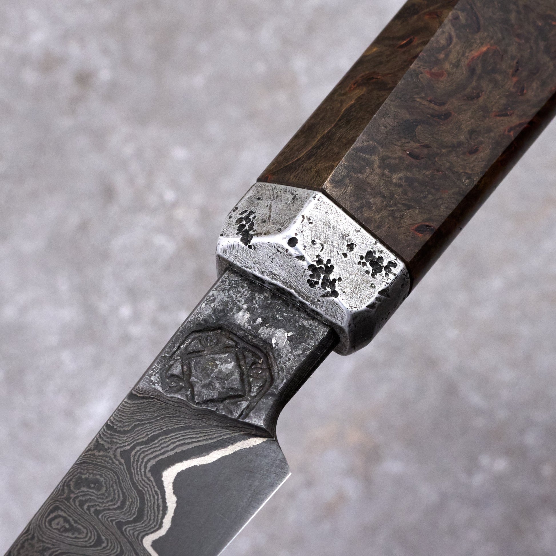 Huber X Karyś Parer 75mm GoMai Damascus, Nickel & Apex Ultra – handle detail