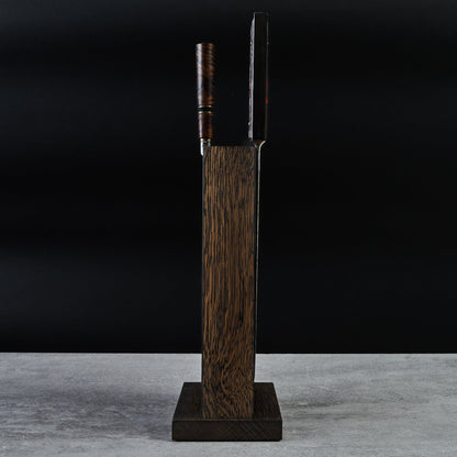 Oak & Leather Magnetic Knife Block by Piotr the Bear – detail view